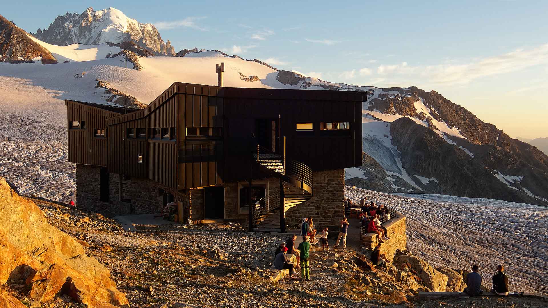 1. Hüttenziel - die Albert Premier Hütte auf 2.702 m Seehöhe.