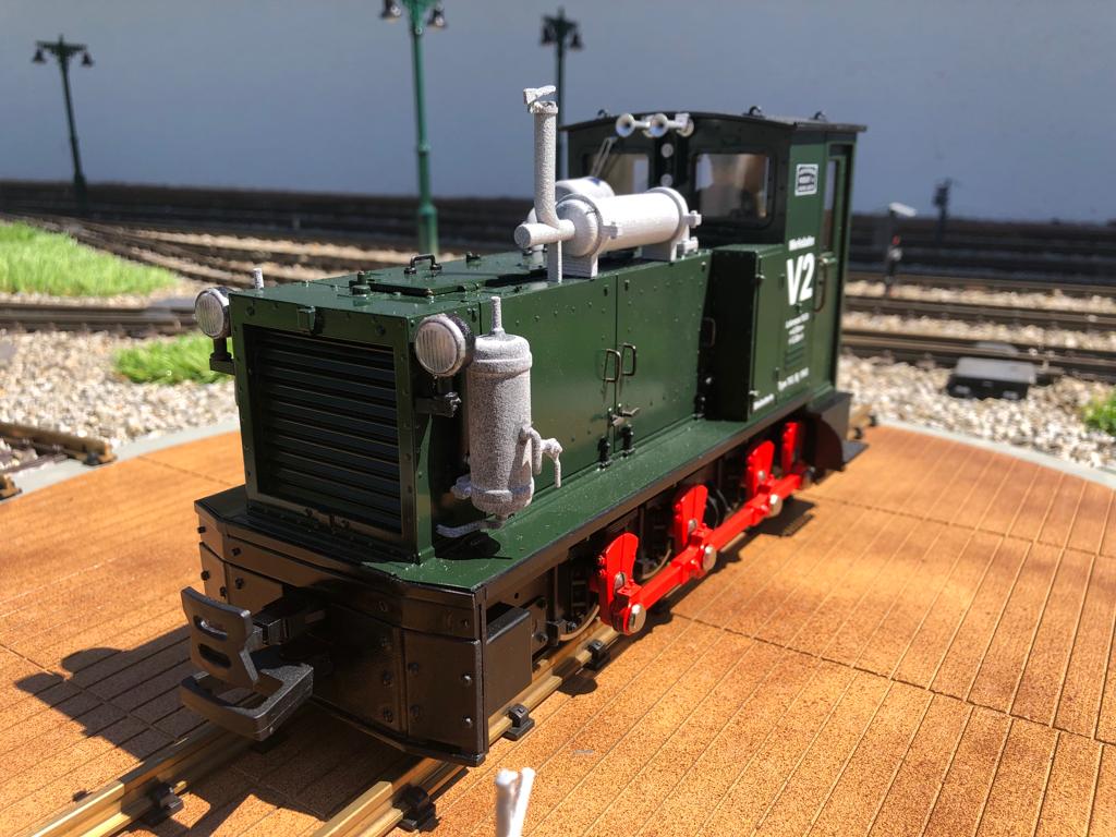 V2 - Signalhorn, Auspuff, Luftkessel, Scheinwerfer