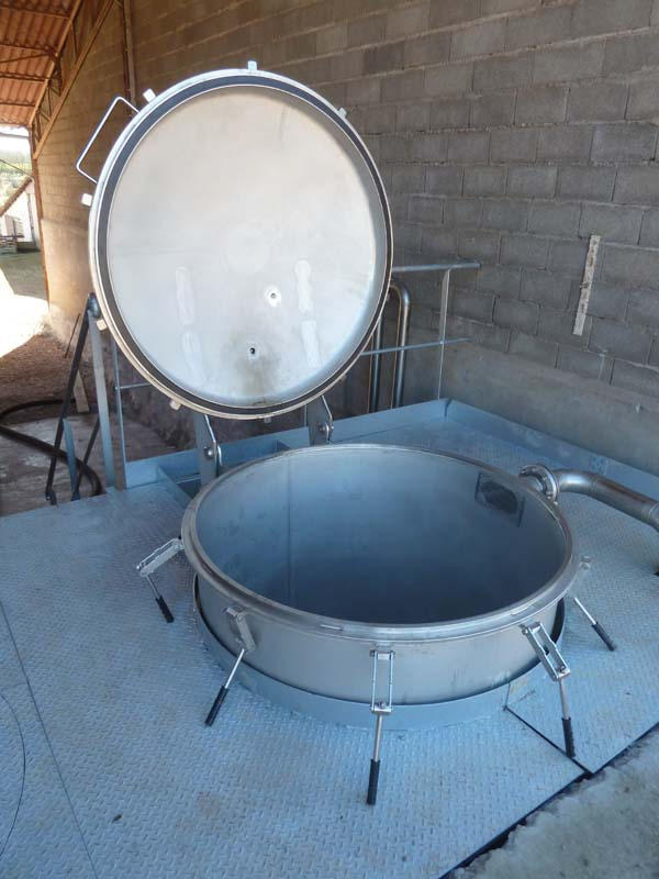 Distillateur EV3000 prêt à être chargé