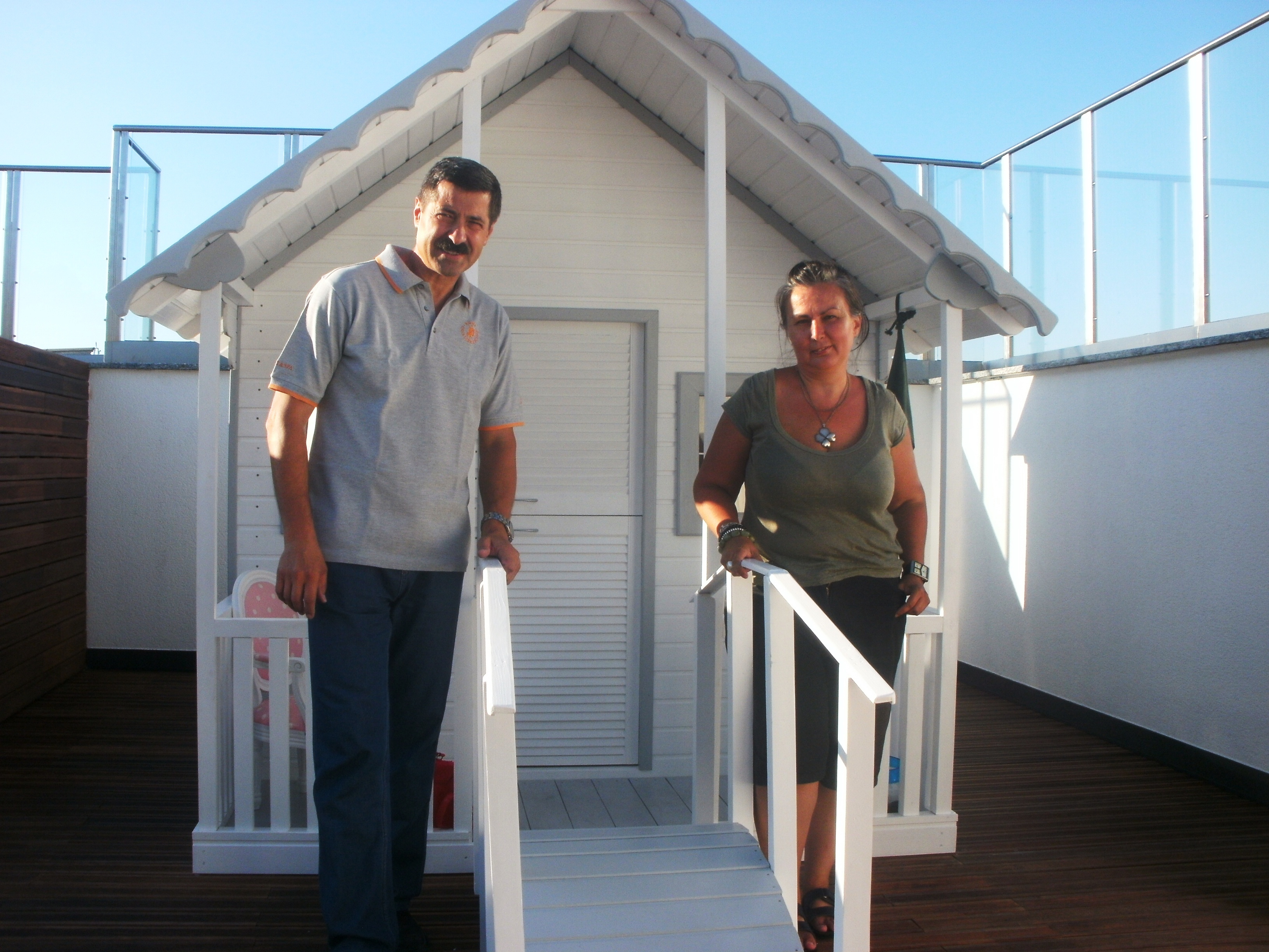 Căsuța și meșterii ei