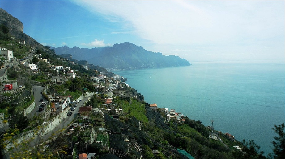 Der Bus bringt uns höher und höher