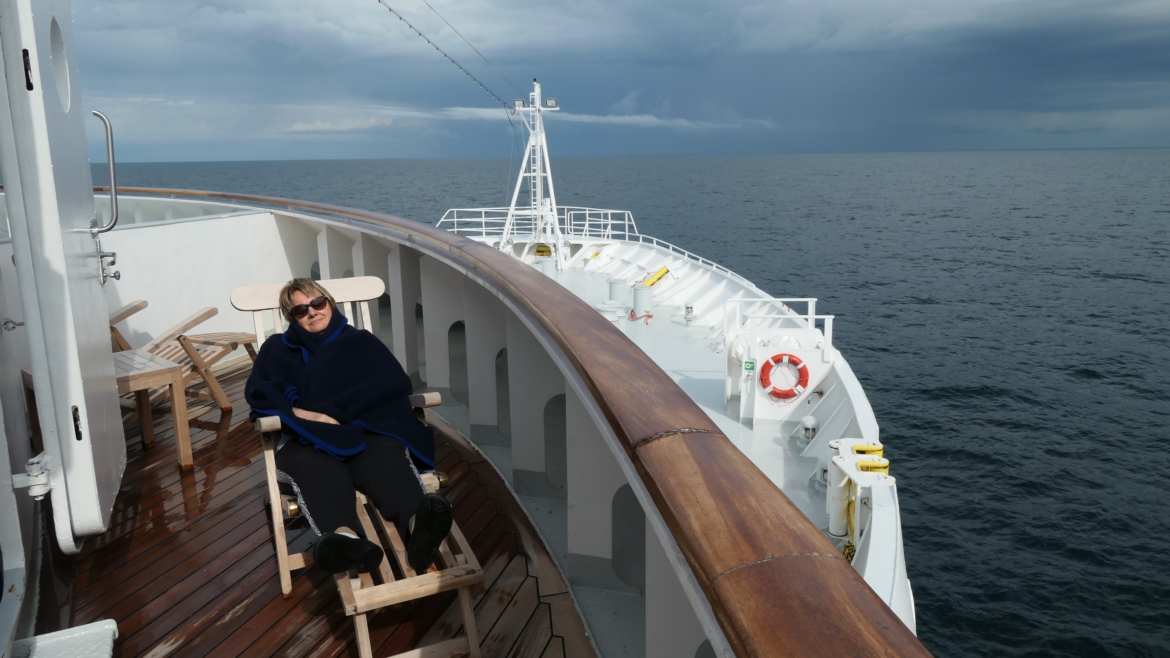 Siesta auf dem Balkon