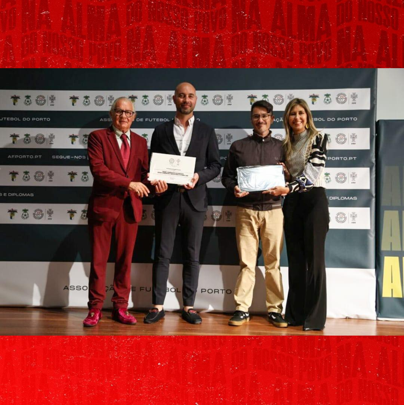 No passado Sábado, dia 29 de março, a 
Associação de Futebol do Porto em conjunto 
com a Federação Portuguesa de Futebol, 
procederam à entrega das placas do seu 
Processo de Certificação do Futebol de 
Formação. O Sport Comércio e Salgueiros 
manteve a classificação de 4 estrelas, sendo 
a segunda academia de Futebol da Cidade do 
Porto com maior pontuação no futebol de 
formação masculino.