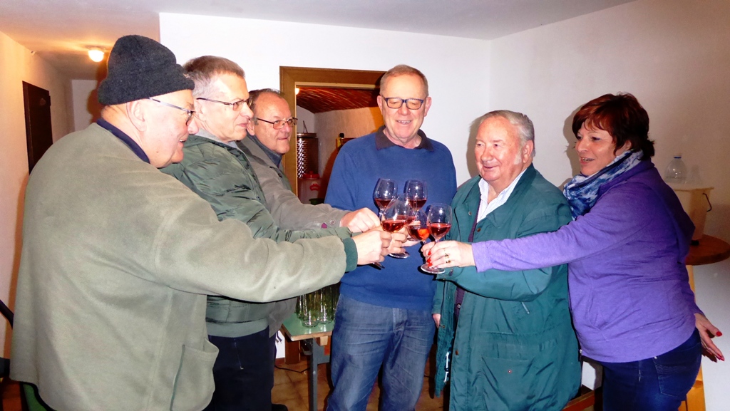 Ein Prost auf den gelungenen Jahrgang 2015 !