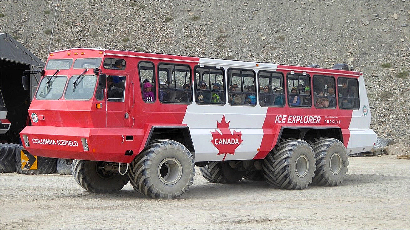 Fahrt hinauf zum Gletscher mit dem Ice Explorer
