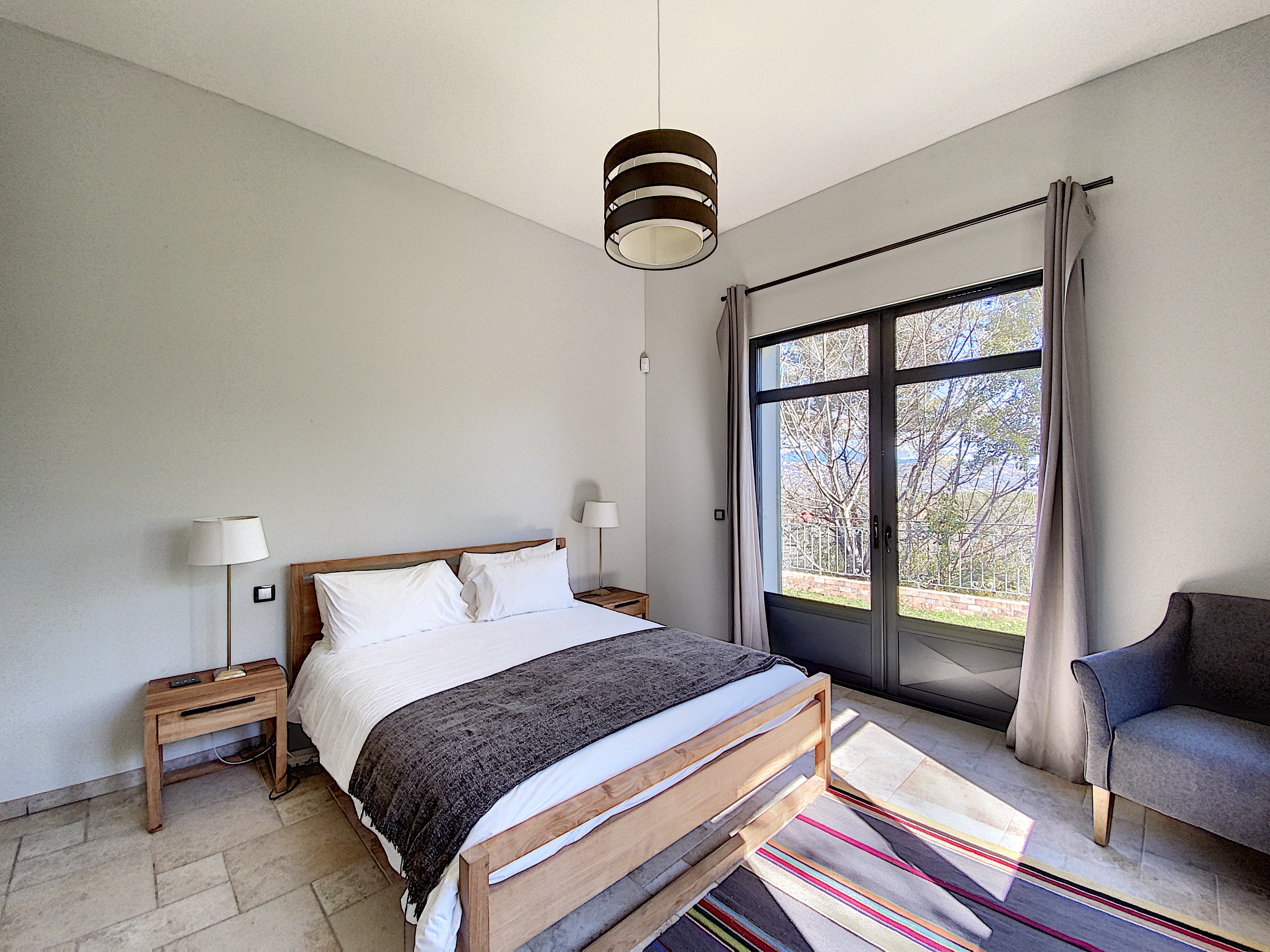 https://0501.nccdn.net/4_2/000/000/04b/f00/Terre-Blanche-luxury-villa-rental-L09.jpg