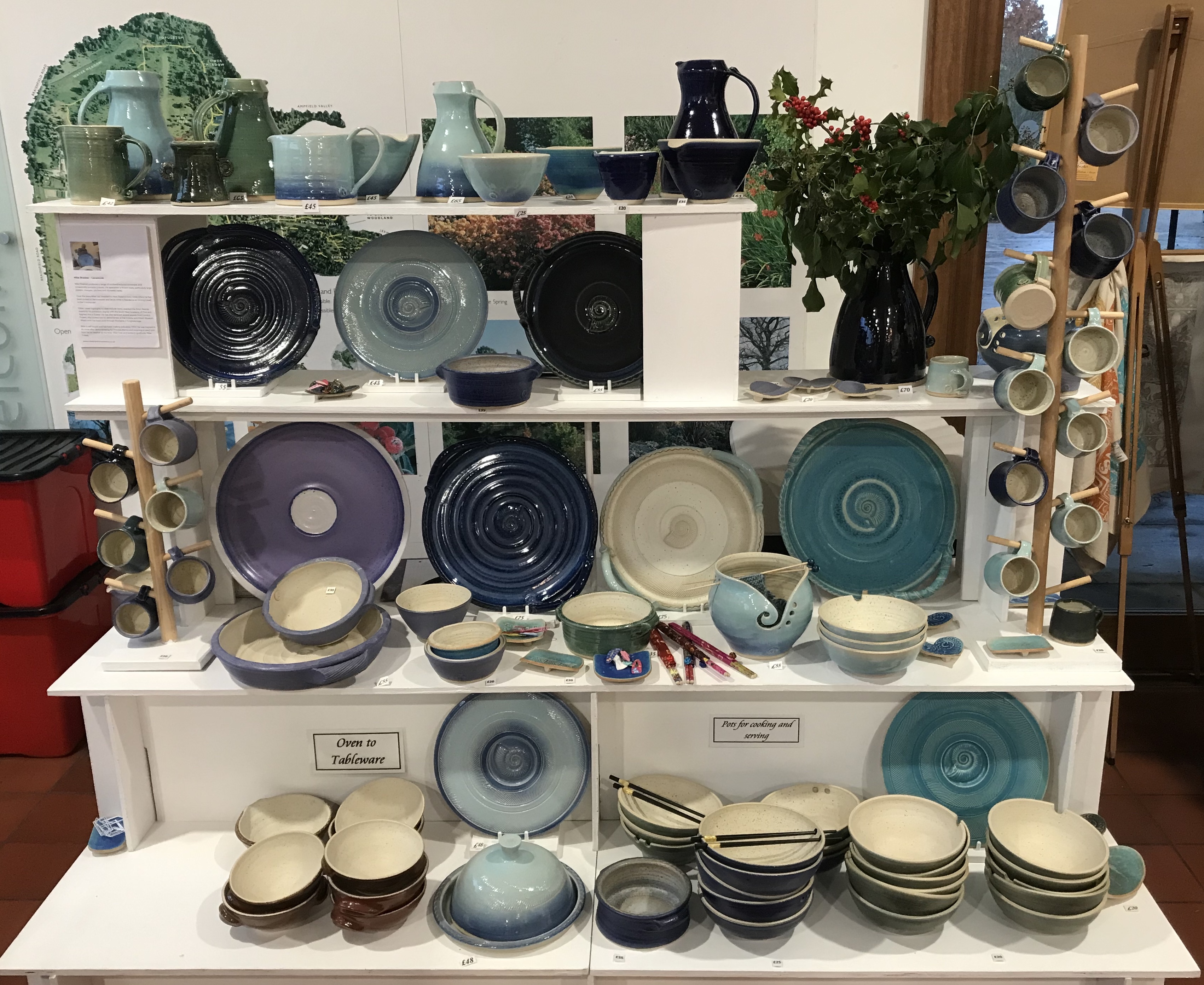 https://0501.nccdn.net/4_2/000/000/04c/a91/stand-at-hilliers.jpg