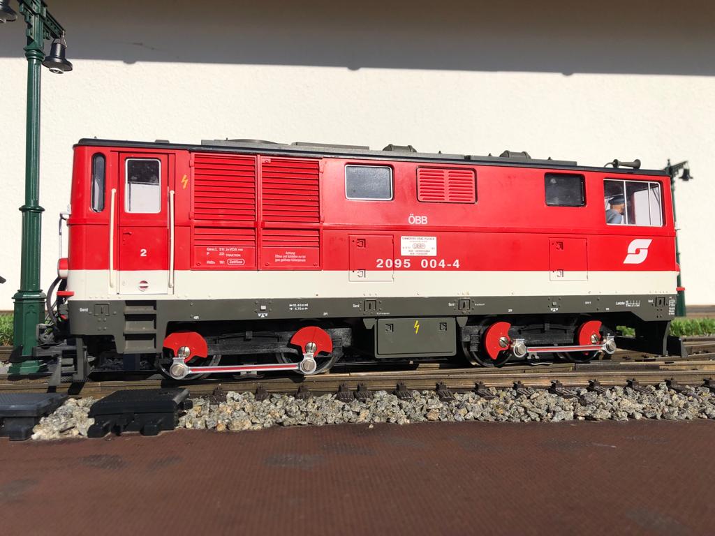 Umbau der 2095 004-4 mit allen Anbauteilen der GartenBahnSchmiede