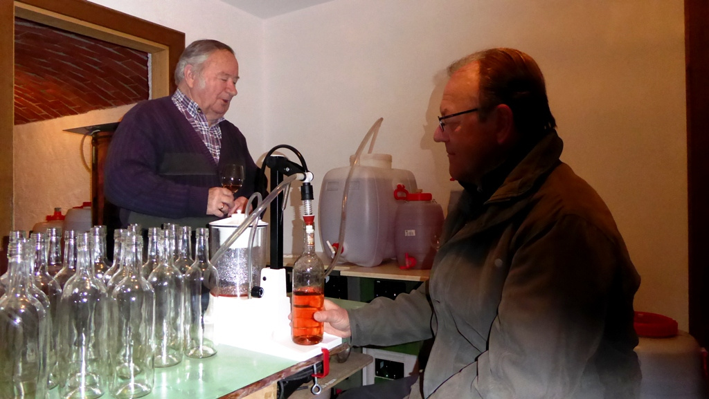 Das Abfüllen beginnt