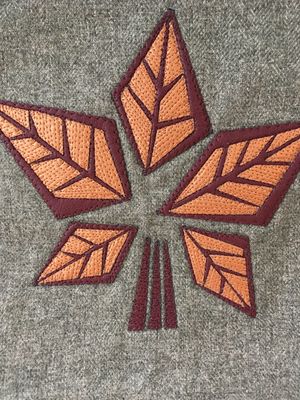 Shoulder bag with leaves