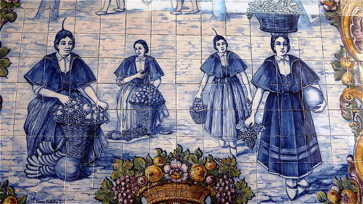 Frauen in der typischen Tracht Madeiras !
