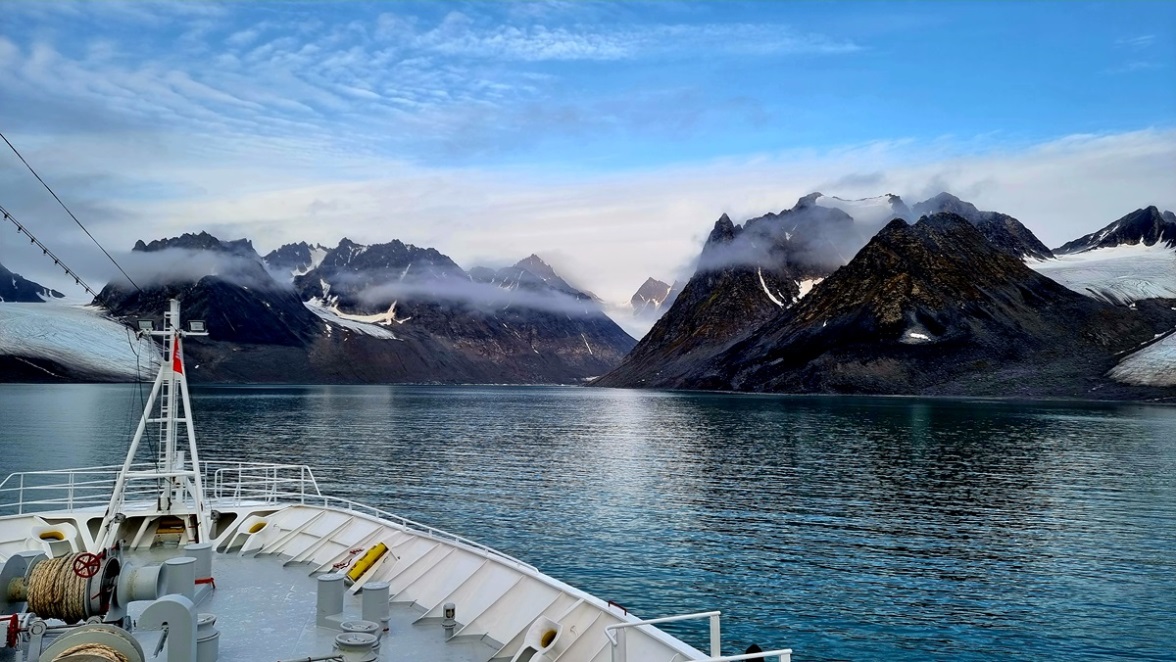 Einfahrt in den Magdalenenfjordjord