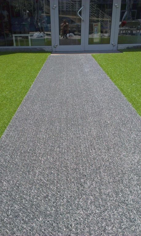 Gostinski lokal umetna trava