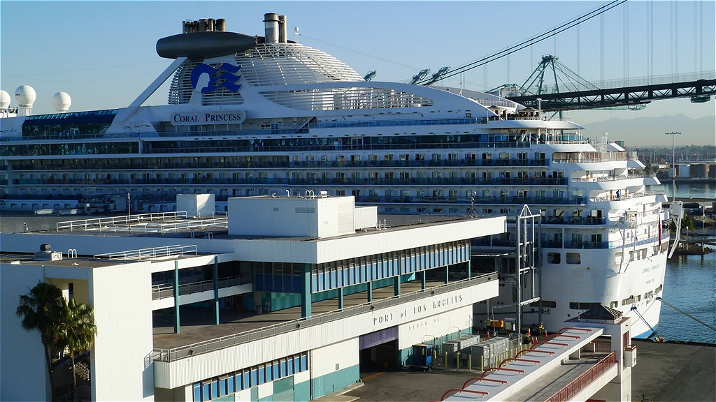 Port of Los Angeles
die Coral Princess hat angelegt.