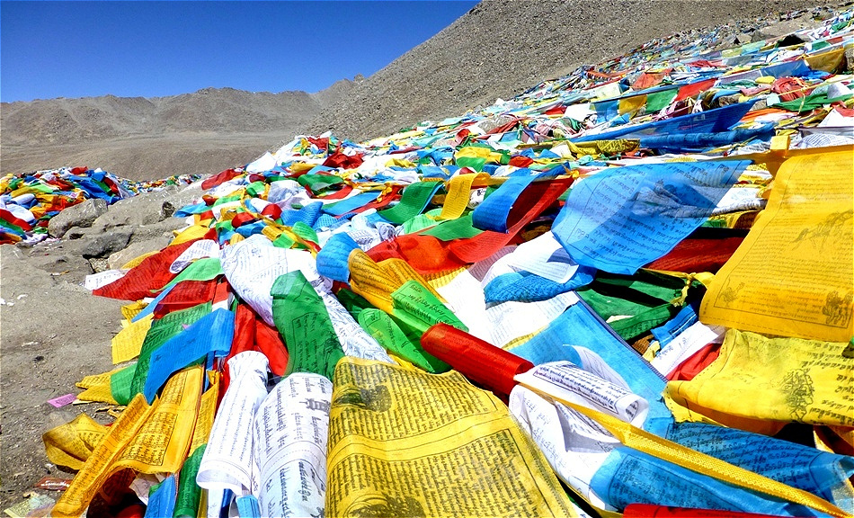 Ein Meer von Gebetsfahnen !