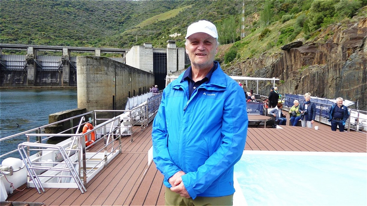 Einfahrt in die Valeira-Schleuse