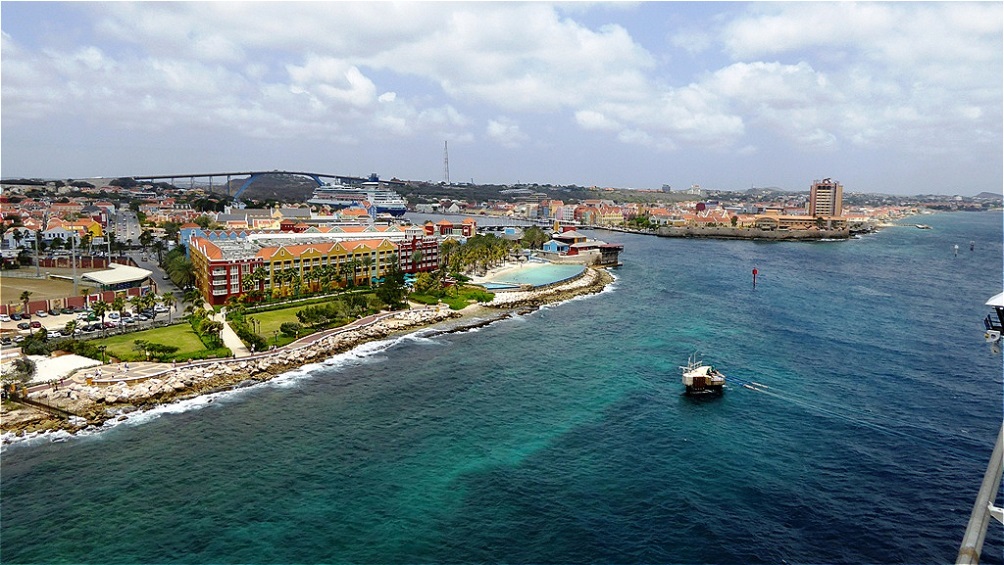 In der Hafeneinfahrt