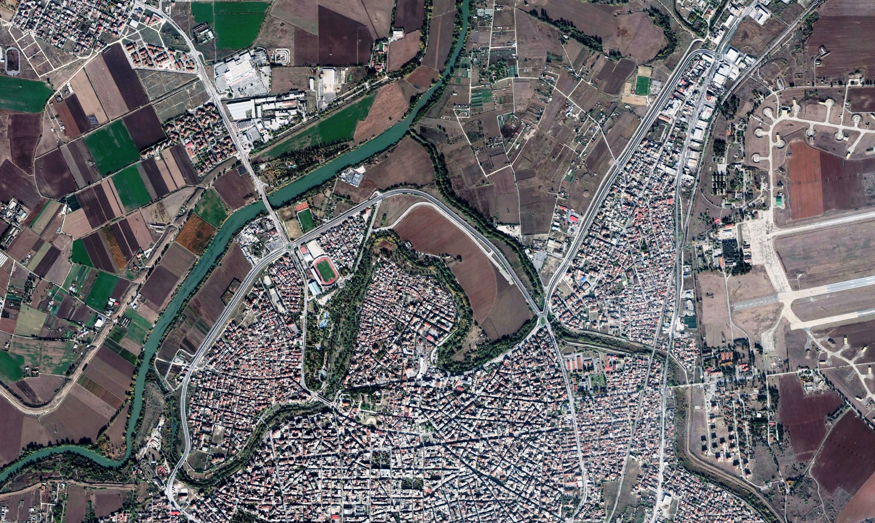 Larissa city Ring Road and Pineios riverbeds settlement,  flood irrigation systems