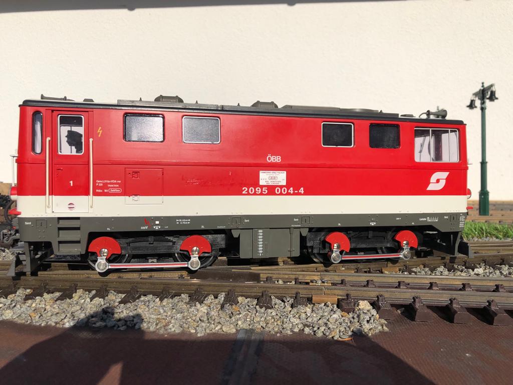 Umbau der 2095 004-4 mit allen Anbauteilen der GartenBahnSchmiede