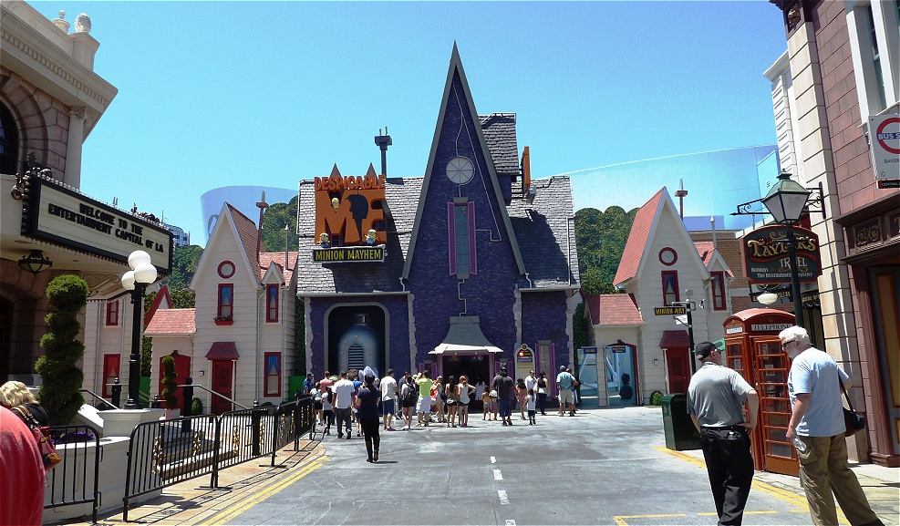 Auf zum Minion Mayhem-Ride
Eine Fahrt auf einem Fahrsimulator mit 3D-Brille.