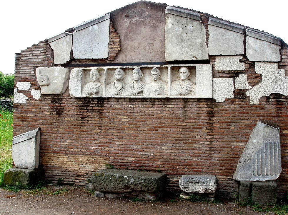 ...ließen ihre Grabdenkmäler entlang der Via Appia Antica errichten
