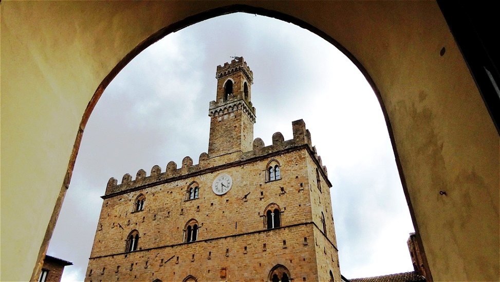 Palazzo dei Priori
diente den Florentinern als Vorlage beim Bau des Palazzo Vecchio