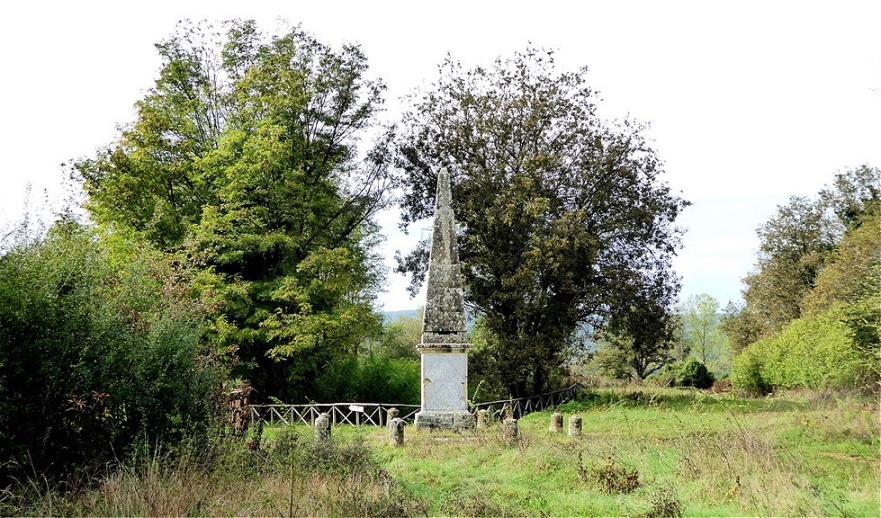 Denkmal am Beginn des Canale de Granduca in der Pian del Lago