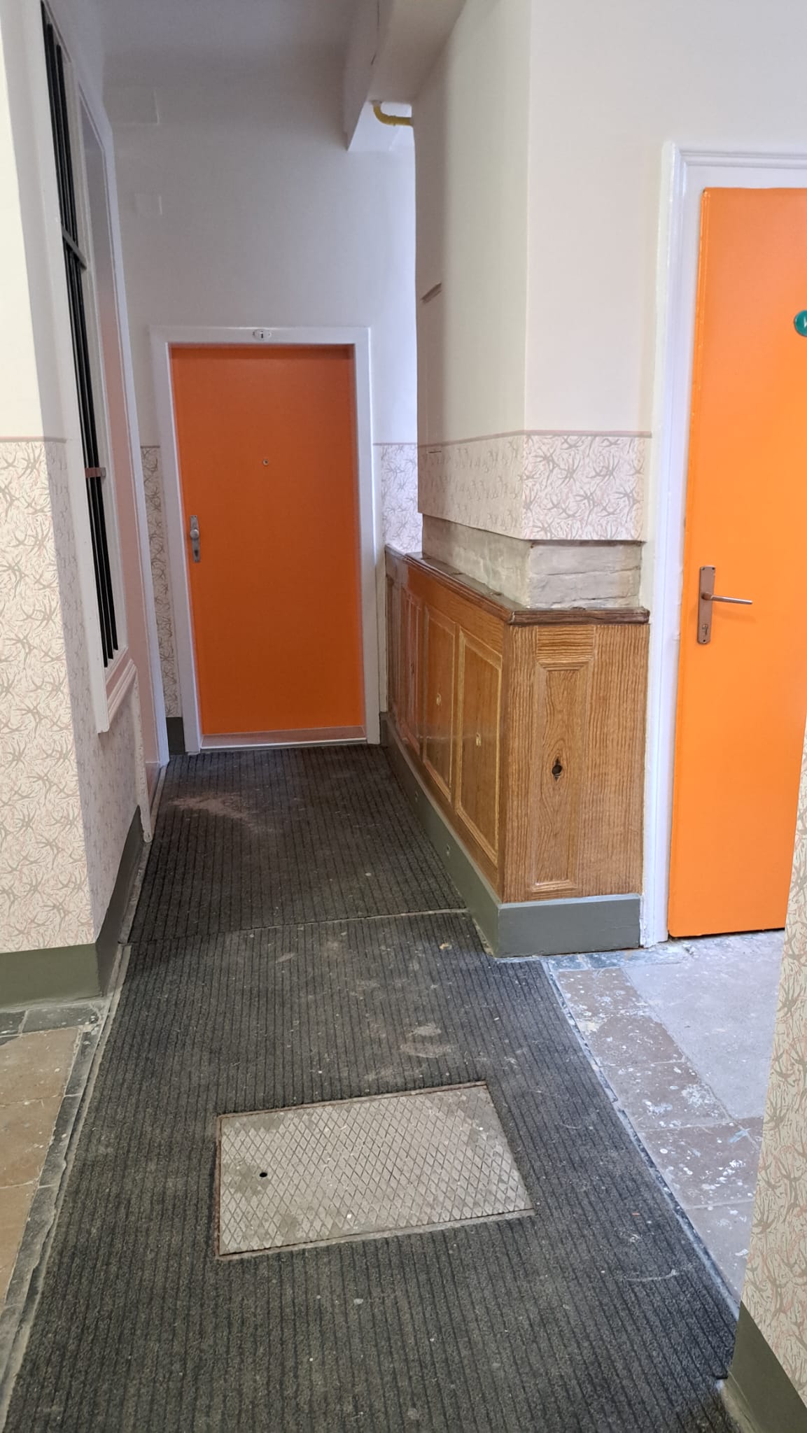 Erdgeschoss Lager und Lasurtechnik