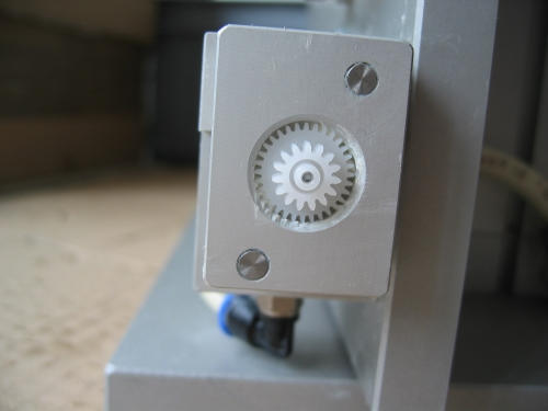 mazanje ležajne izvrtine - naprava za mazanje zobnikov