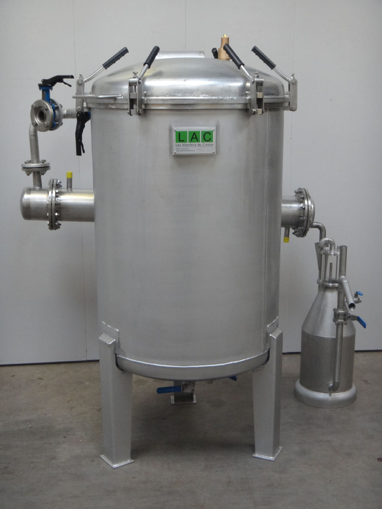 Distillateur EV500 en partance pour Madagascar