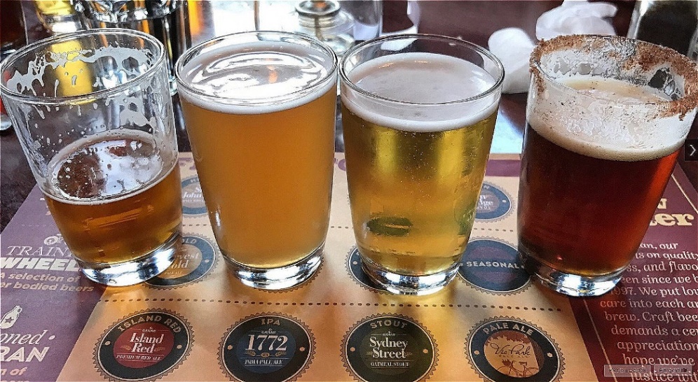 dazu Kostproben verschieder Biere