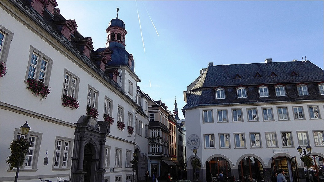 Seit 1895 ist hier das Rathaus der Stadt Koblenz untergebracht
