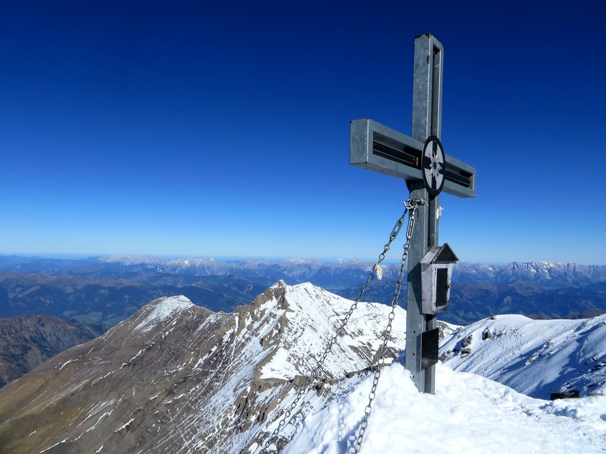 Gipfelkreuz in 3.564 m Höhe