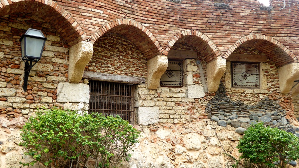 Neue Bauten - dem alten Baustil nachempfunden !