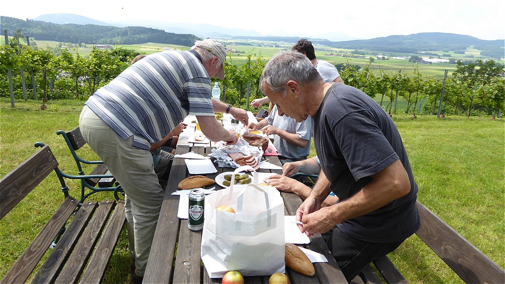 Das Buffet ist eröffnet !