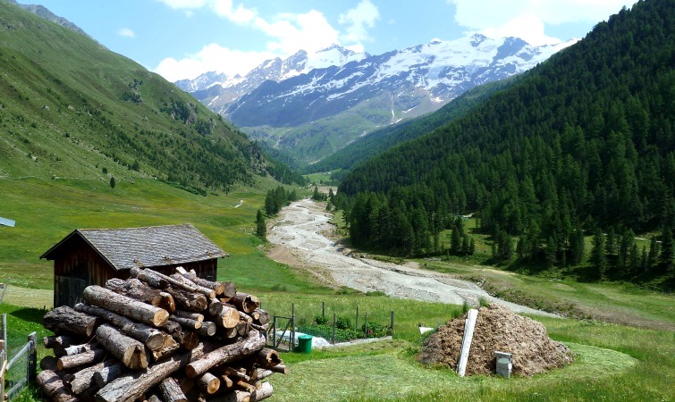 Der Karlinbach wird von den Gletschern der Ötztaler Alpen gespeist