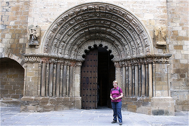 Romanisches Portal - Iglesia de Santiago