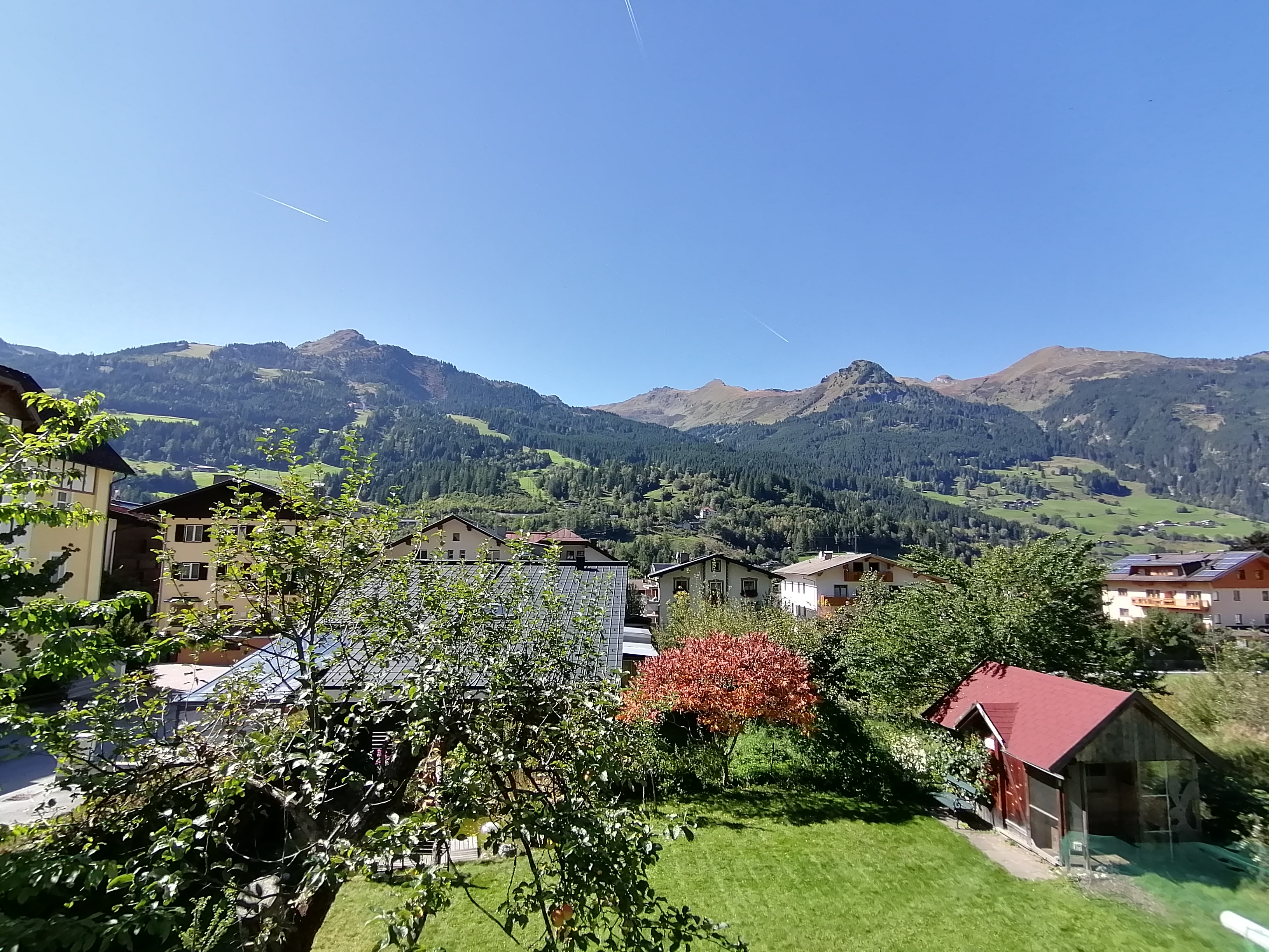 https://0501.nccdn.net/4_2/000/000/064/d40/aussicht-sommer.jpg