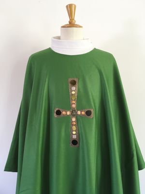 https://0501.nccdn.net/4_2/000/000/064/d40/chasuble-temps-ordinaire.jpg