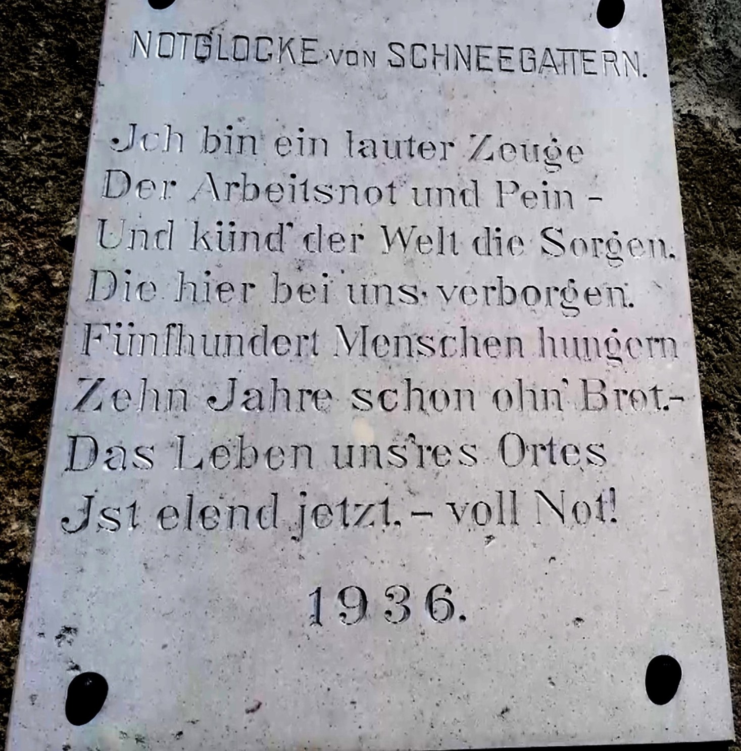 https://0501.nccdn.net/4_2/000/000/064/d40/tafel-bei-notglocke---kopie.jpg