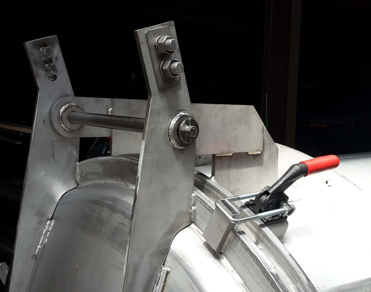 Détail arrière sur EV2000