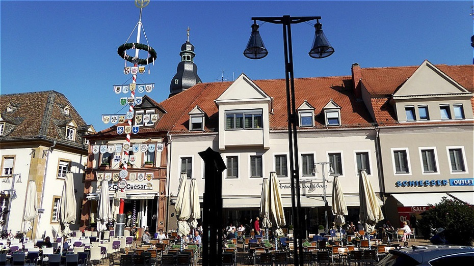 Verschiedenste Lokalitäten laden zum Verweilen ein