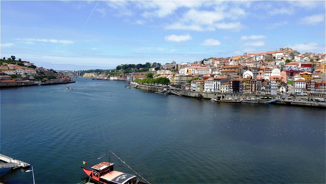 Der Douro kurz vor der Mündung in den Atlantik