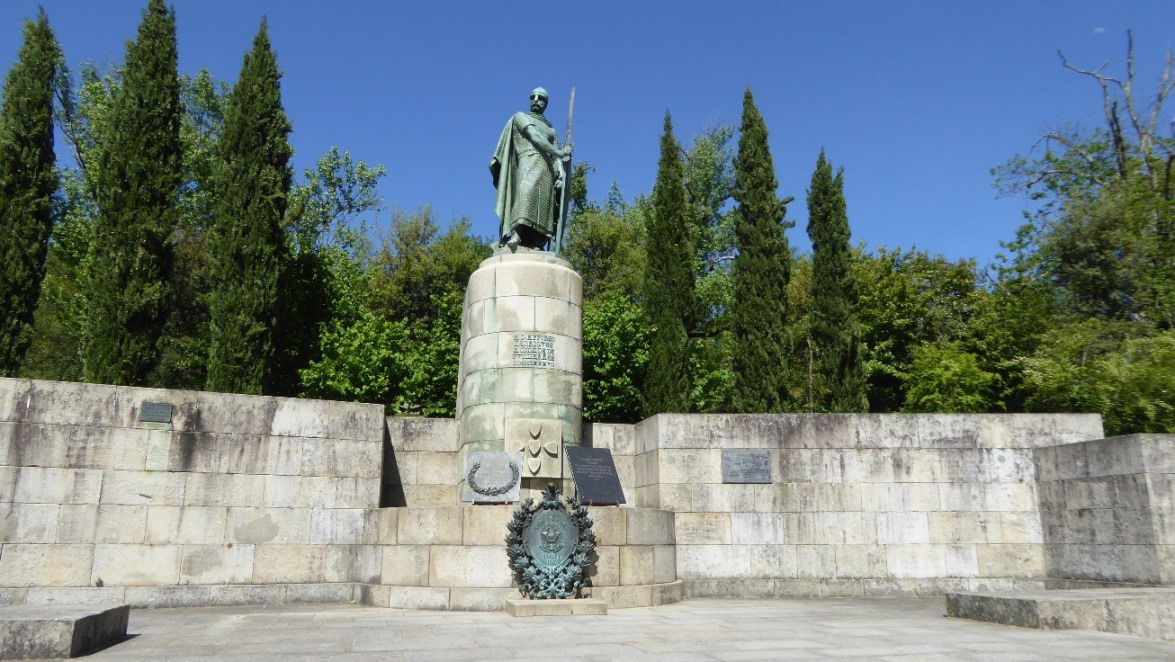 Denkmal Alfons I. - erster König Portugals