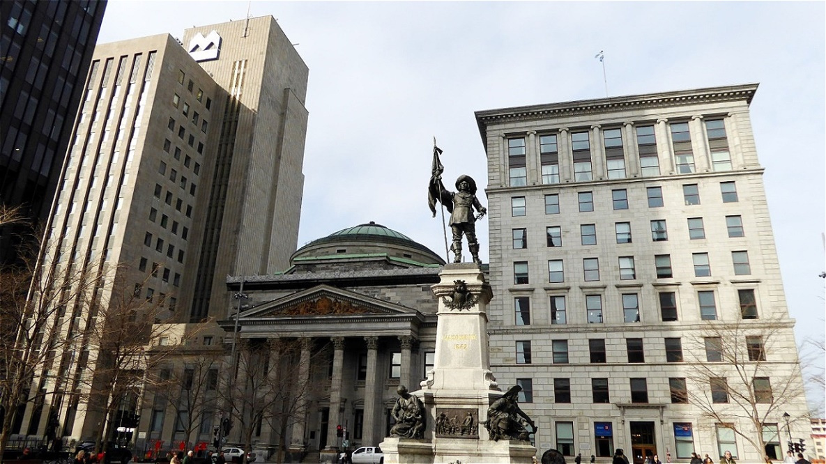 Zurück auf dem Place d'Armes