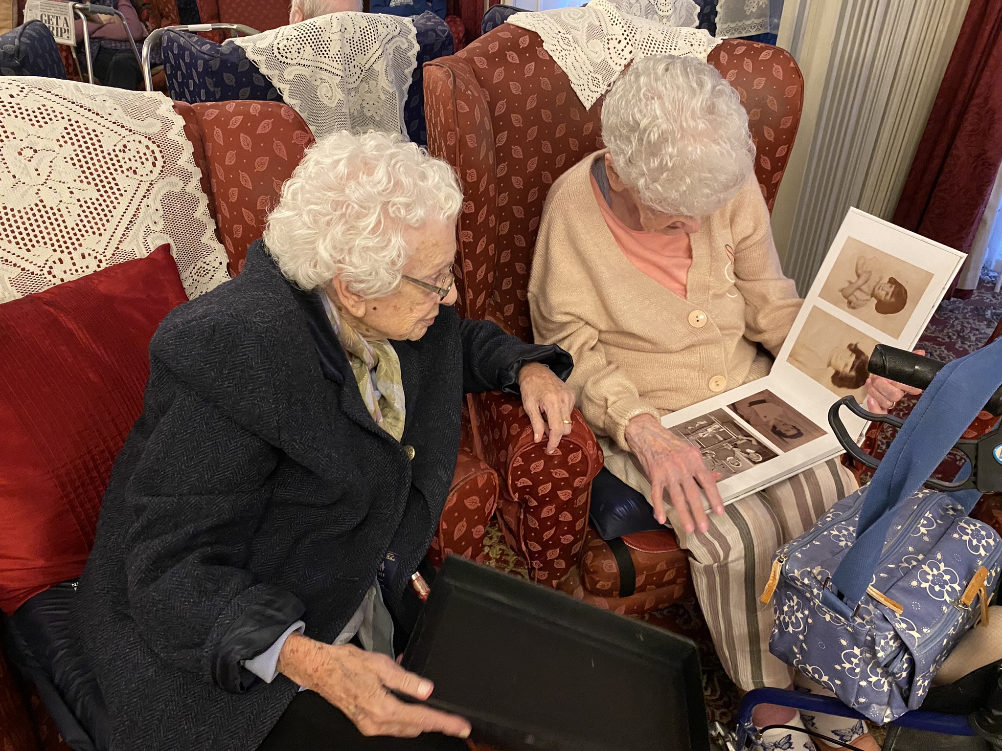 Sharing Memories with Friends - October 2022