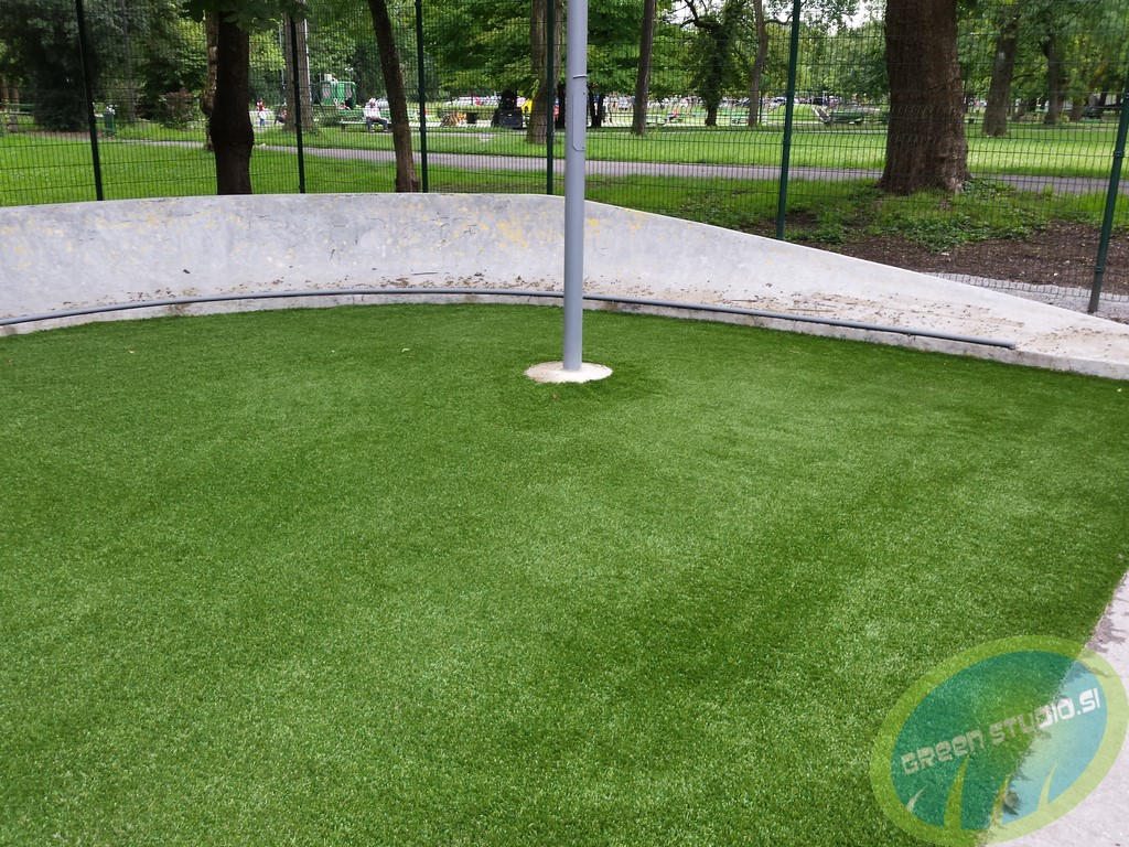 Mini golf umetna trava