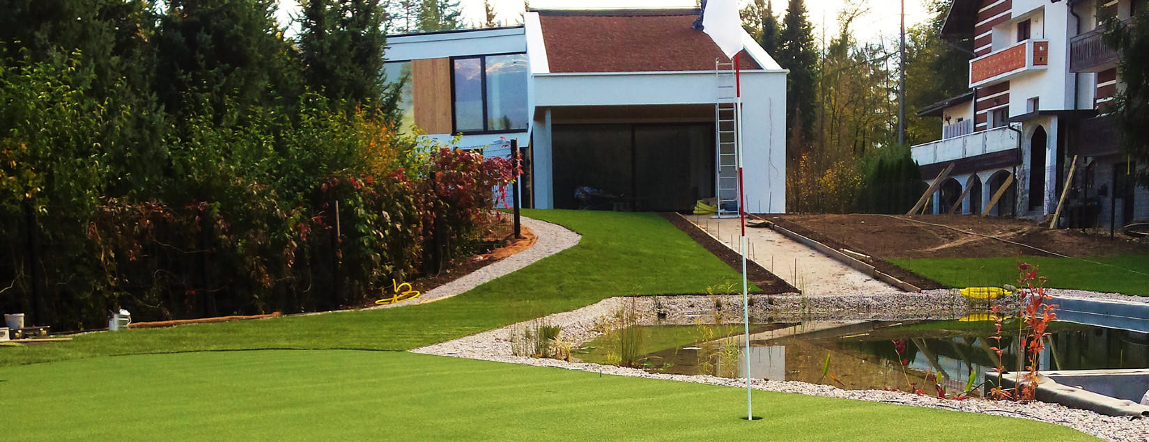 <h3>ŠPORT </h3>
<h4>nogomet, multifunkcijska igrišča, golf, tenis, badminton, ...</h4>
<a class="slider-button" href="kontakt.html">POŠLJI POVPRAŠEVANJE</a>