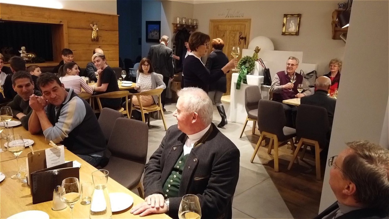 "Erhebt die Gläser"!