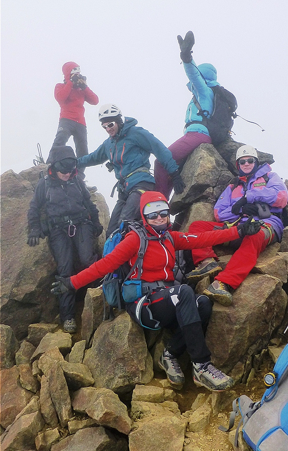 Auf dem Gipfel des Iliniza Norte - 5.125 m